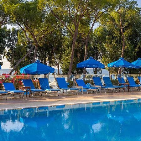 Park Beach Hotel Limassol Exteriör bild