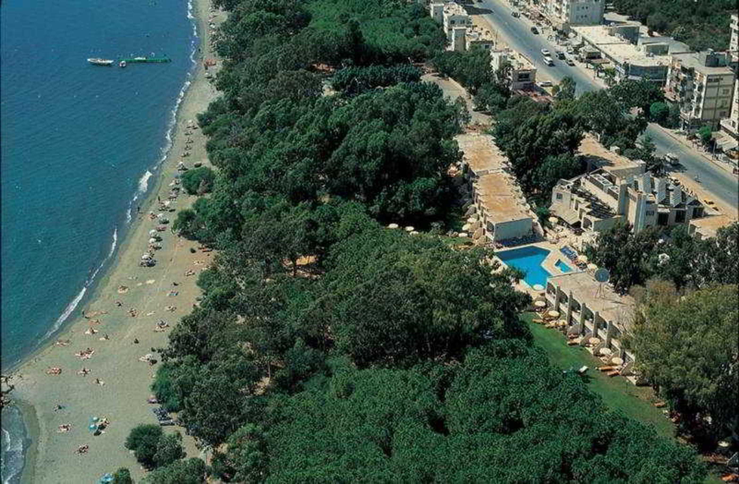 Park Beach Hotel Limassol Exteriör bild