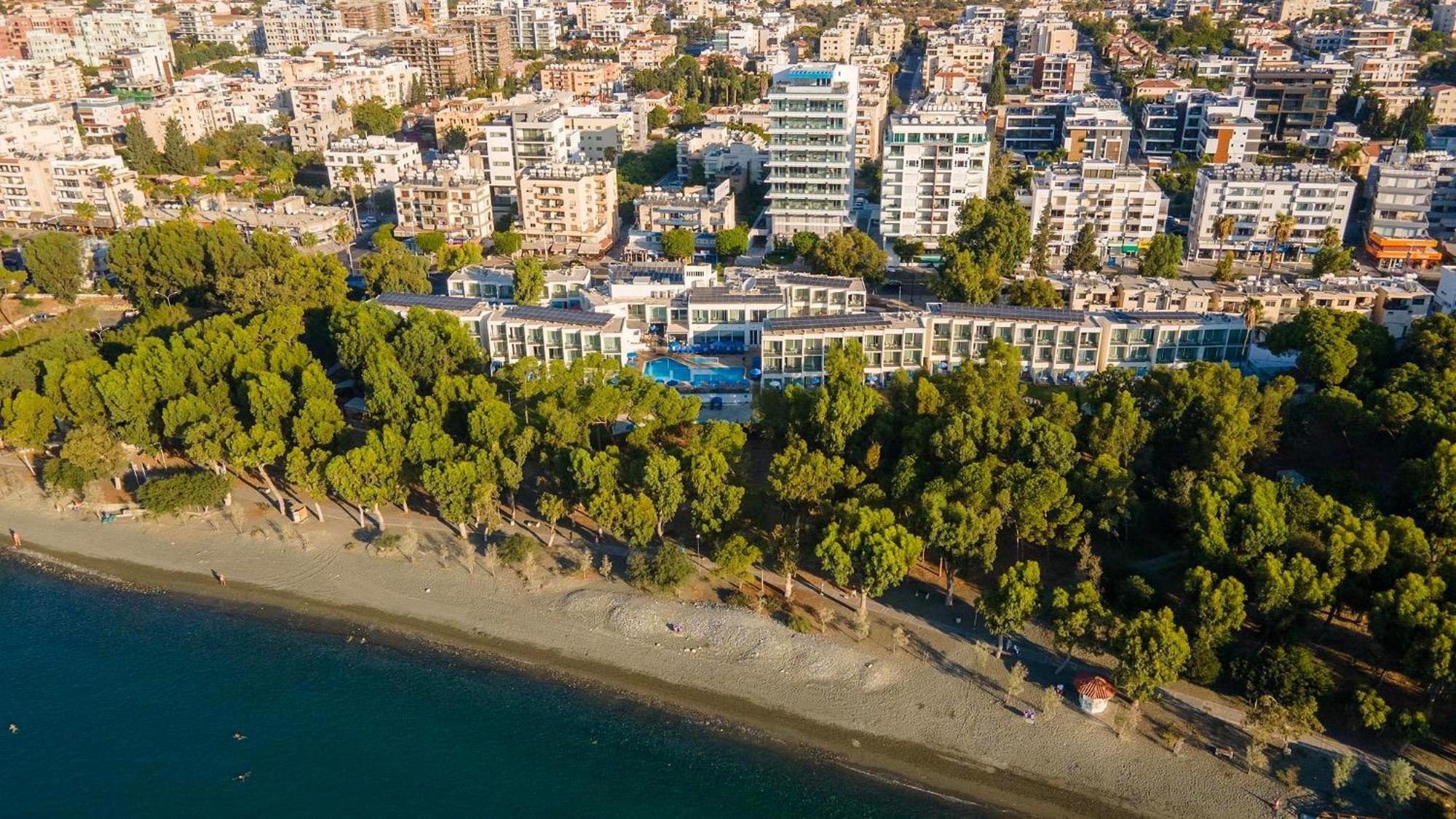 Park Beach Hotel Limassol Exteriör bild