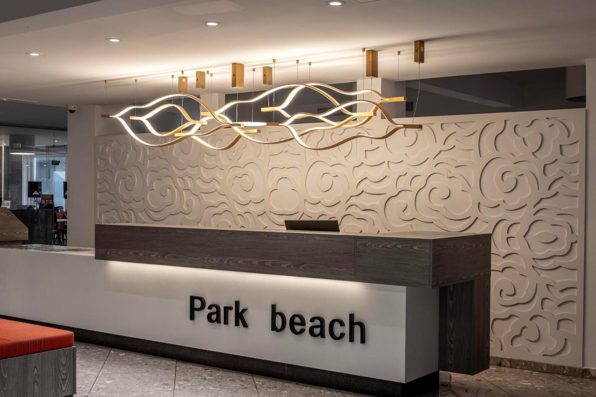 Park Beach Hotel Limassol Exteriör bild