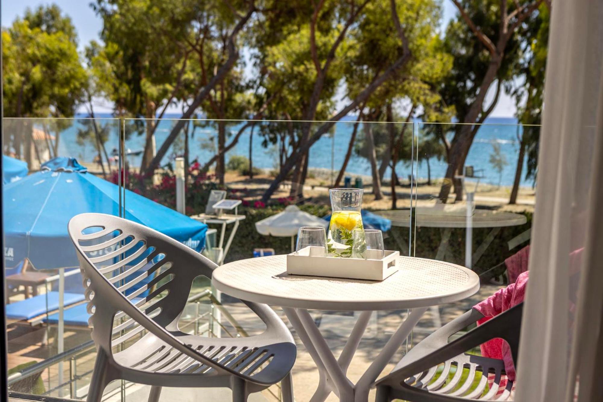 Park Beach Hotel Limassol Rum bild